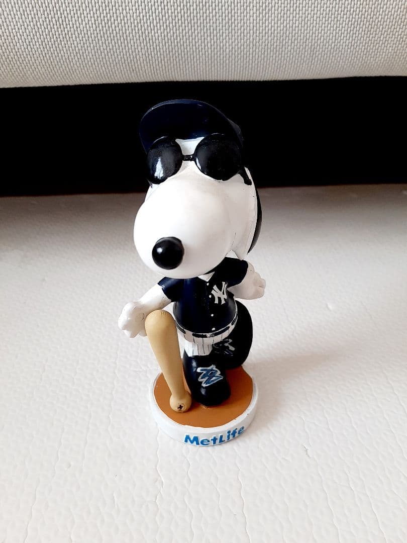 スヌーピー　ボブルヘッド　ヤンキース　mlb 2002 ビンテージ　フィギュア