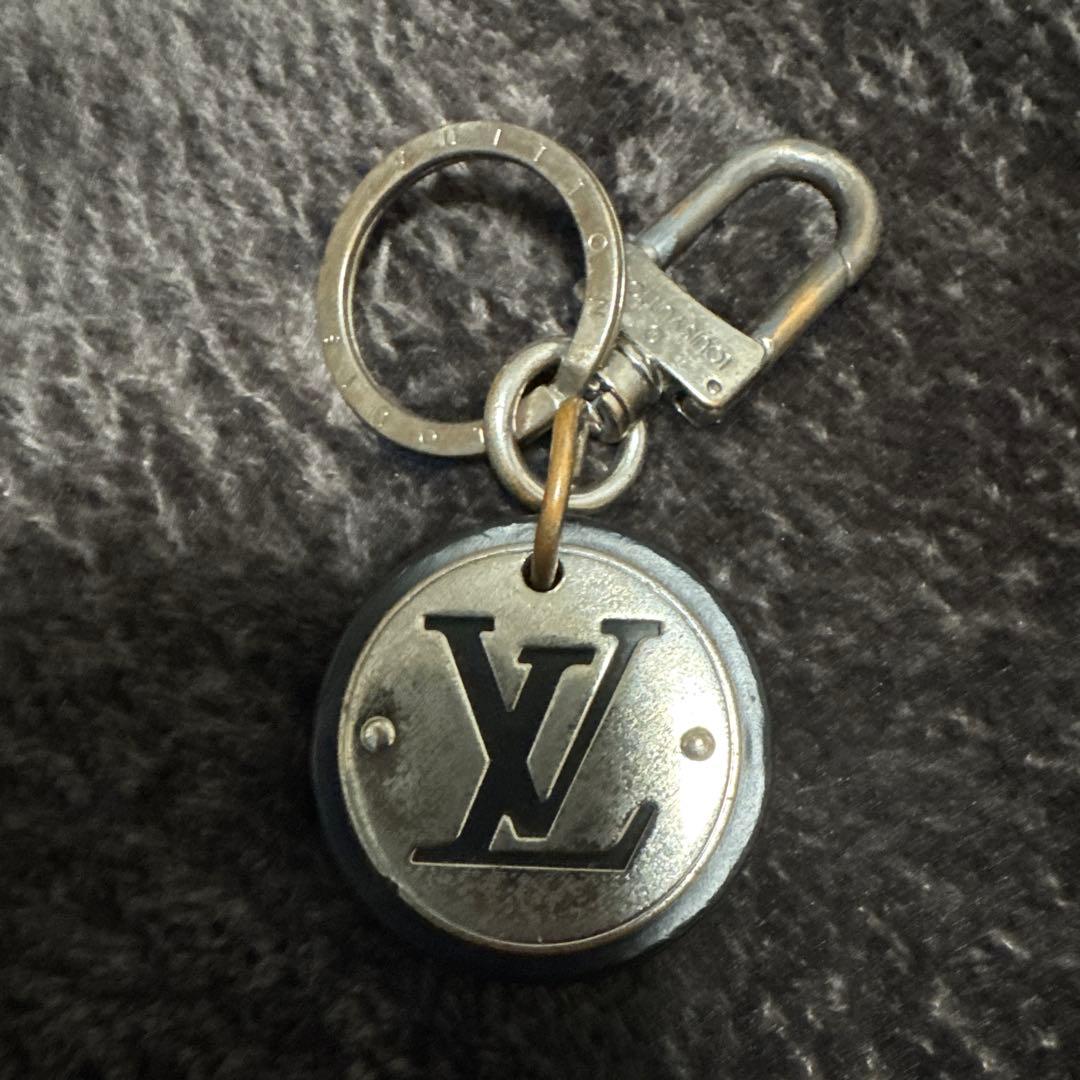 Louis Vuitton キーホルダー シルバー