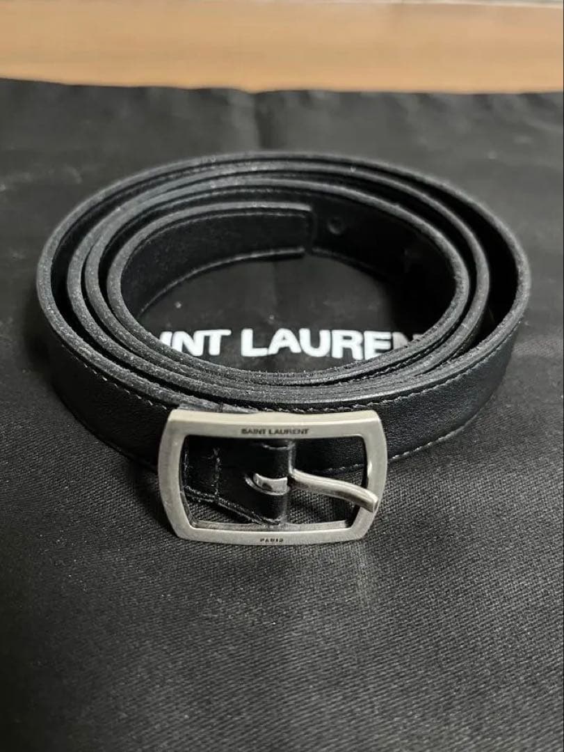 SAINT LAURENT PARIS レザーナローベルト