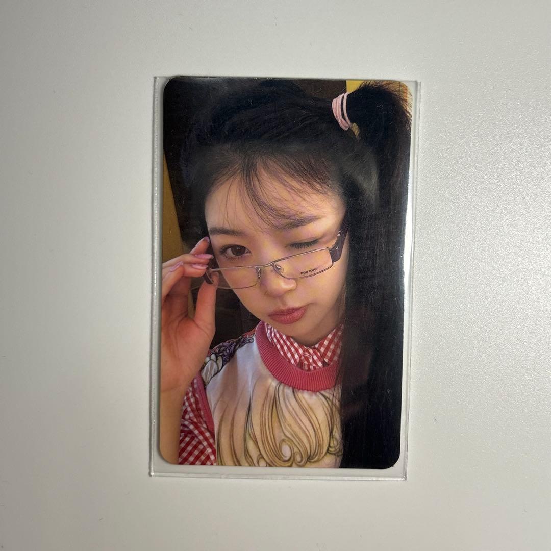 ILLIT モカ トレカ アルバム - メルカリ