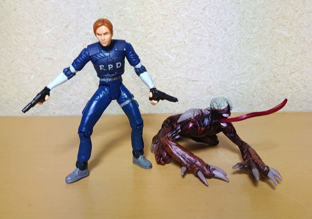 トイビズ バイオハザードウィリアム クレア ゾンビコップ レオン