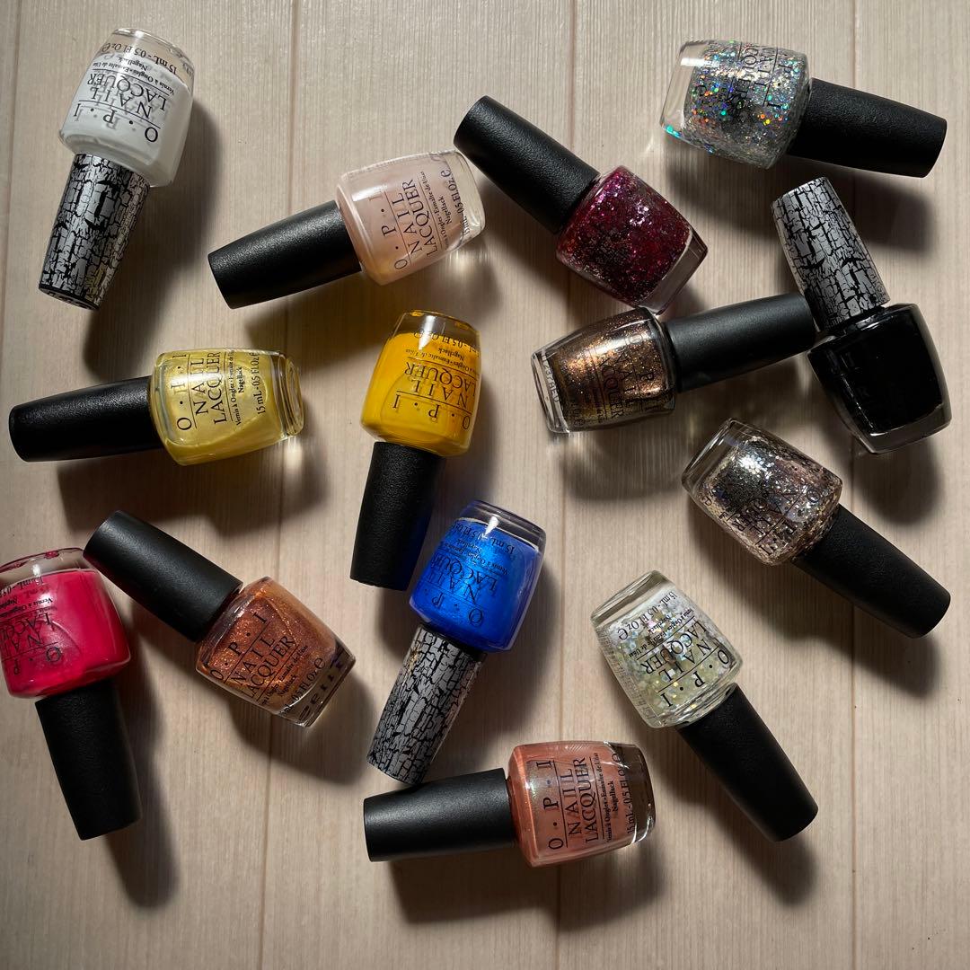 Ｏ・Ｐ・Ｉ　ネイルラッカー １４本＋ベースコート２本