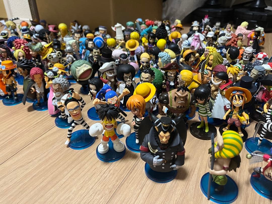 ワーコレ　ワンピース　179体まとめ売り ワーコレ ワンピース 179体まとめ売り - メルカリ