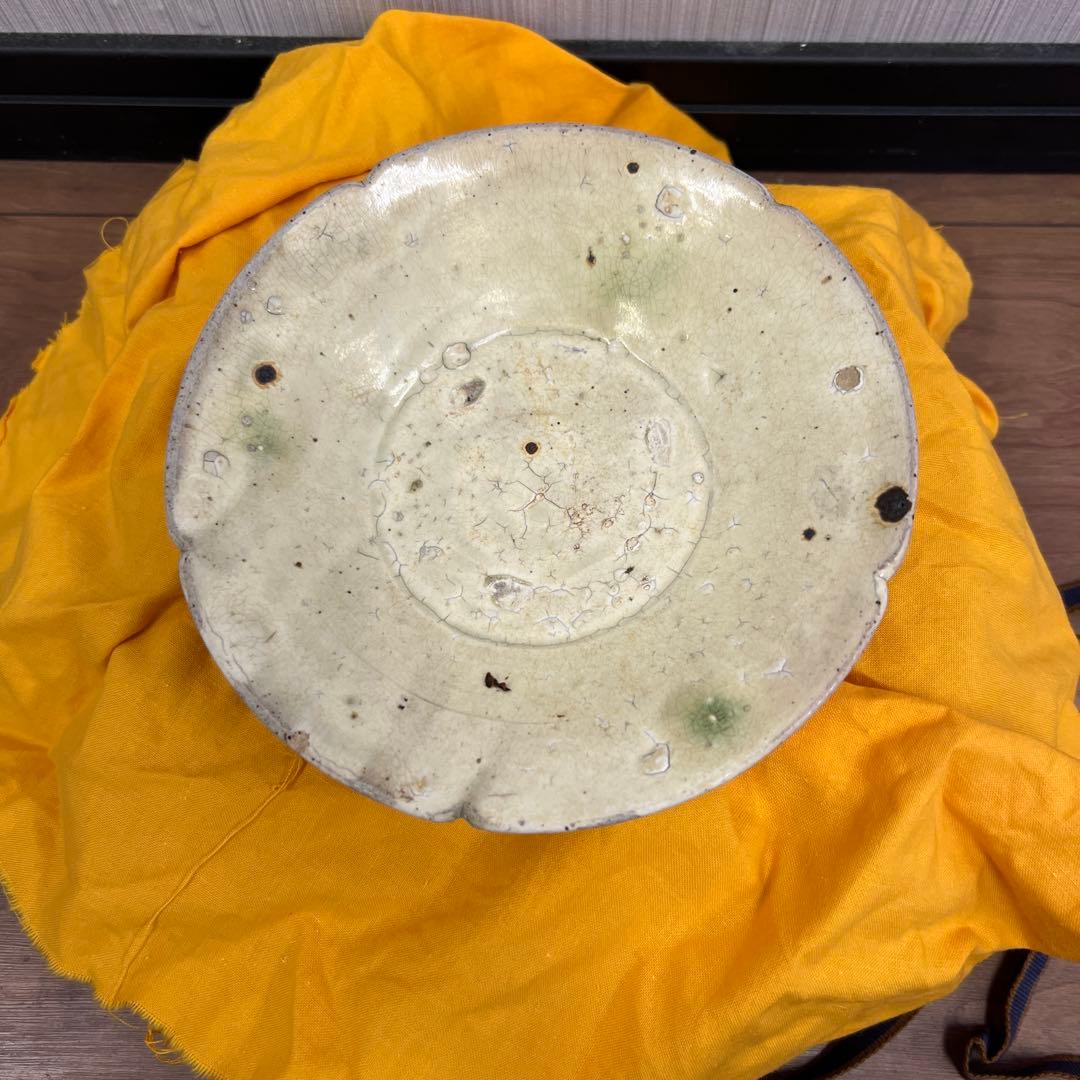 陶芸 平皿 クリーム色 木箱付き 5寸縁付平皿｜縄紋｜灰｜陶器｜高橋あい｜和食器通販｜うちる｜和食器