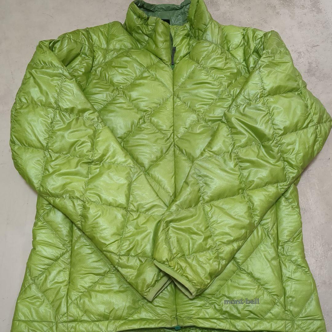モンベル 黄緑ダウンジャケット