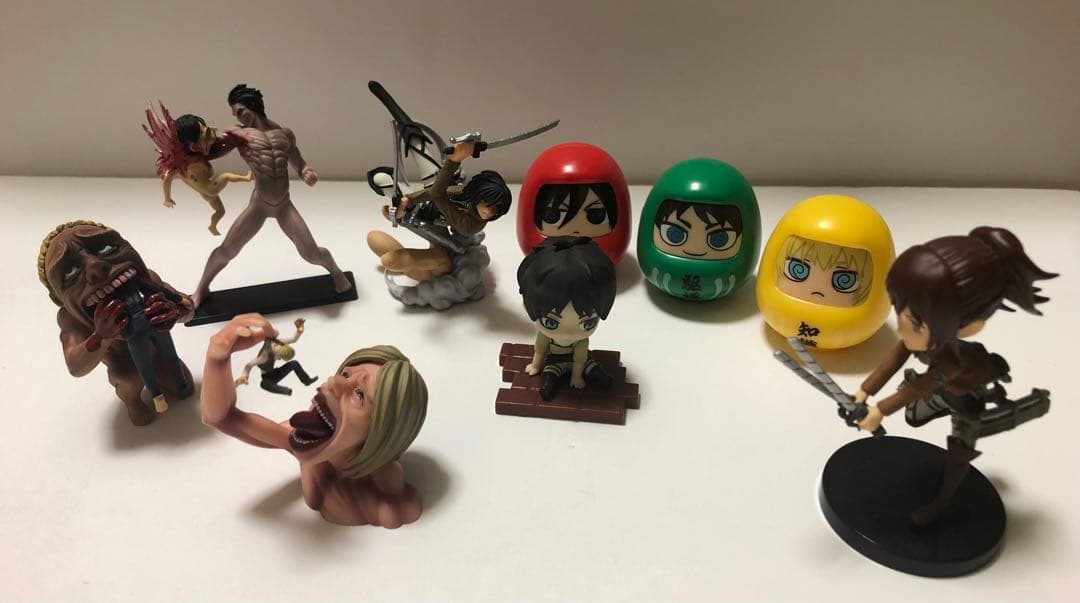 カプセルq進撃の巨人　無垢の巨人フィギュア　その他セット