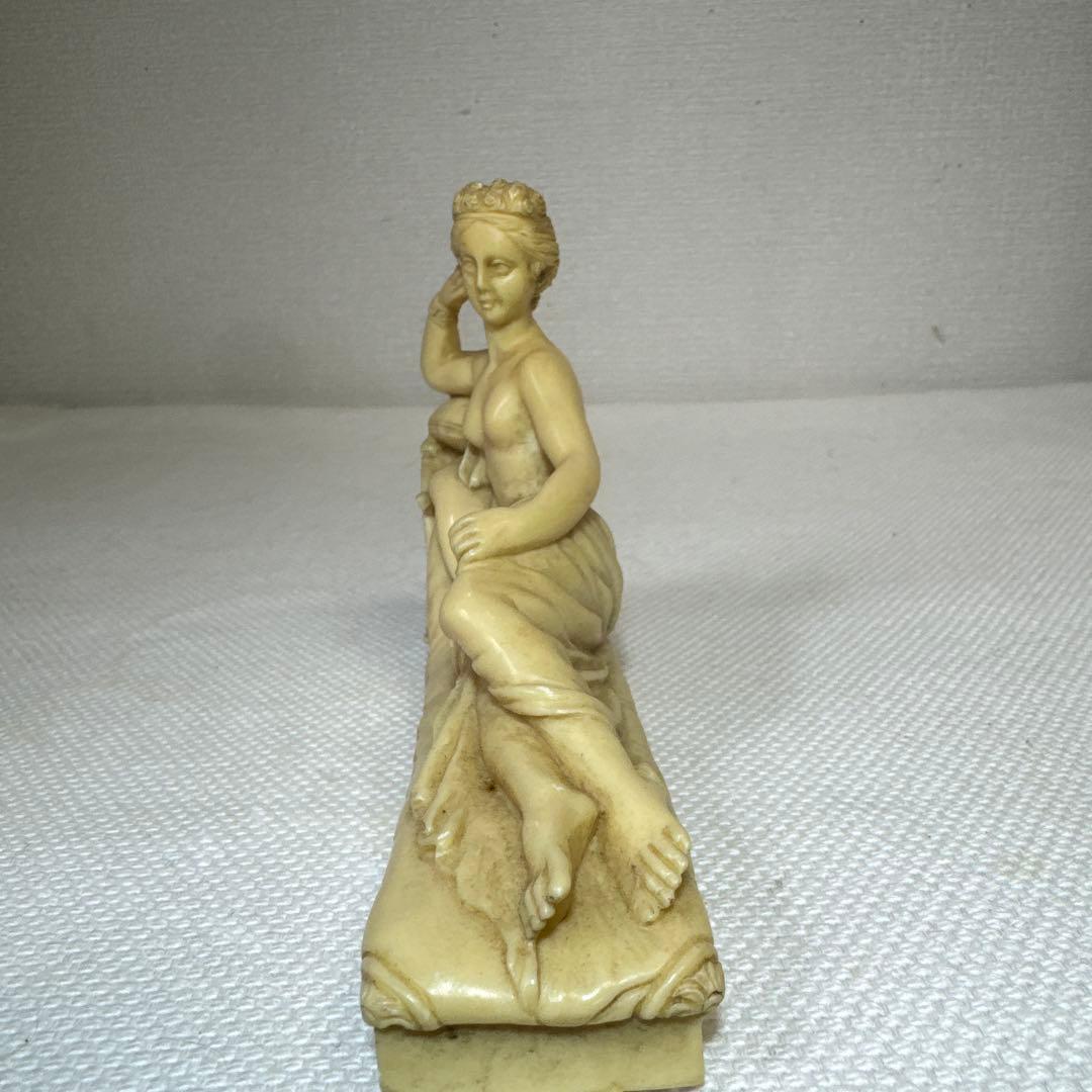 ギリシャ古代裸のりんごを持つ女性 馬の二輪車 2個セット イタリア