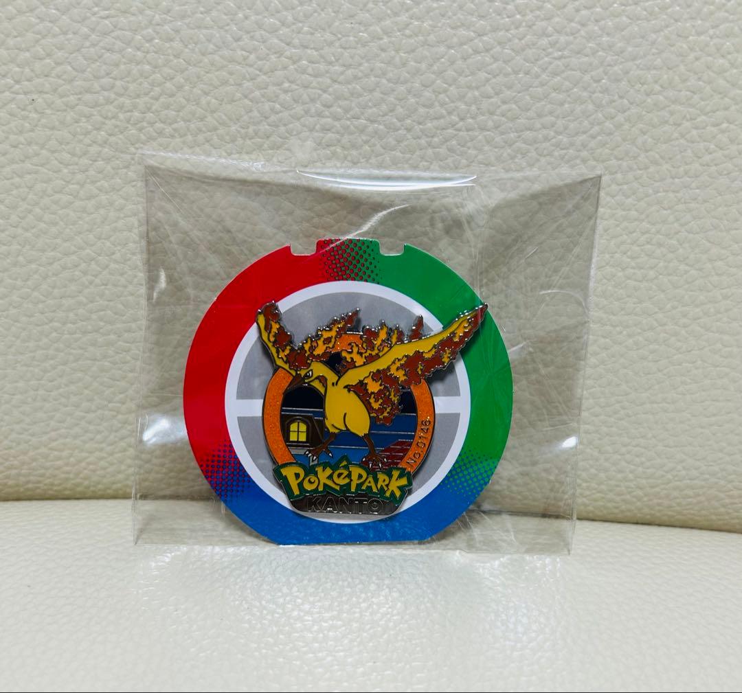 ポケパークカントー 限定 ピンバッジ ♡ファイヤー - メルカリ