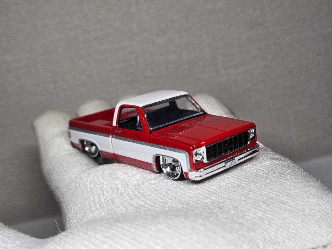 ★M2マシーンズ★1/64ミニカー★シボレー★シルバラード★M2MACHINES