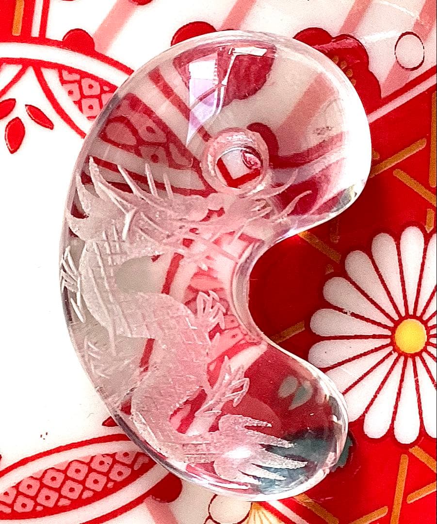 ✳希少*彫り師*秀峰作 乙女鉱山水晶【運龍】勾玉 鑑別書付 御守り