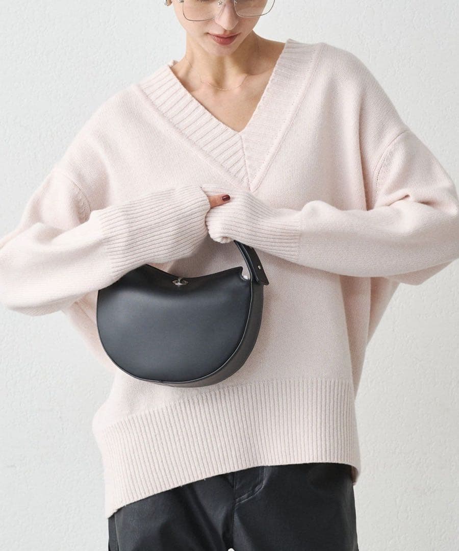 着用2回のみLOUNGEDRESS ウール100Vニット ¥18,700（税込）