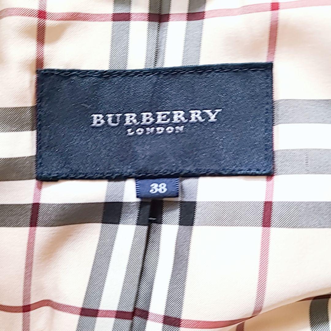 バーバリーロンドン ダウンジャケット 白 ノバチェック 刻印 美品