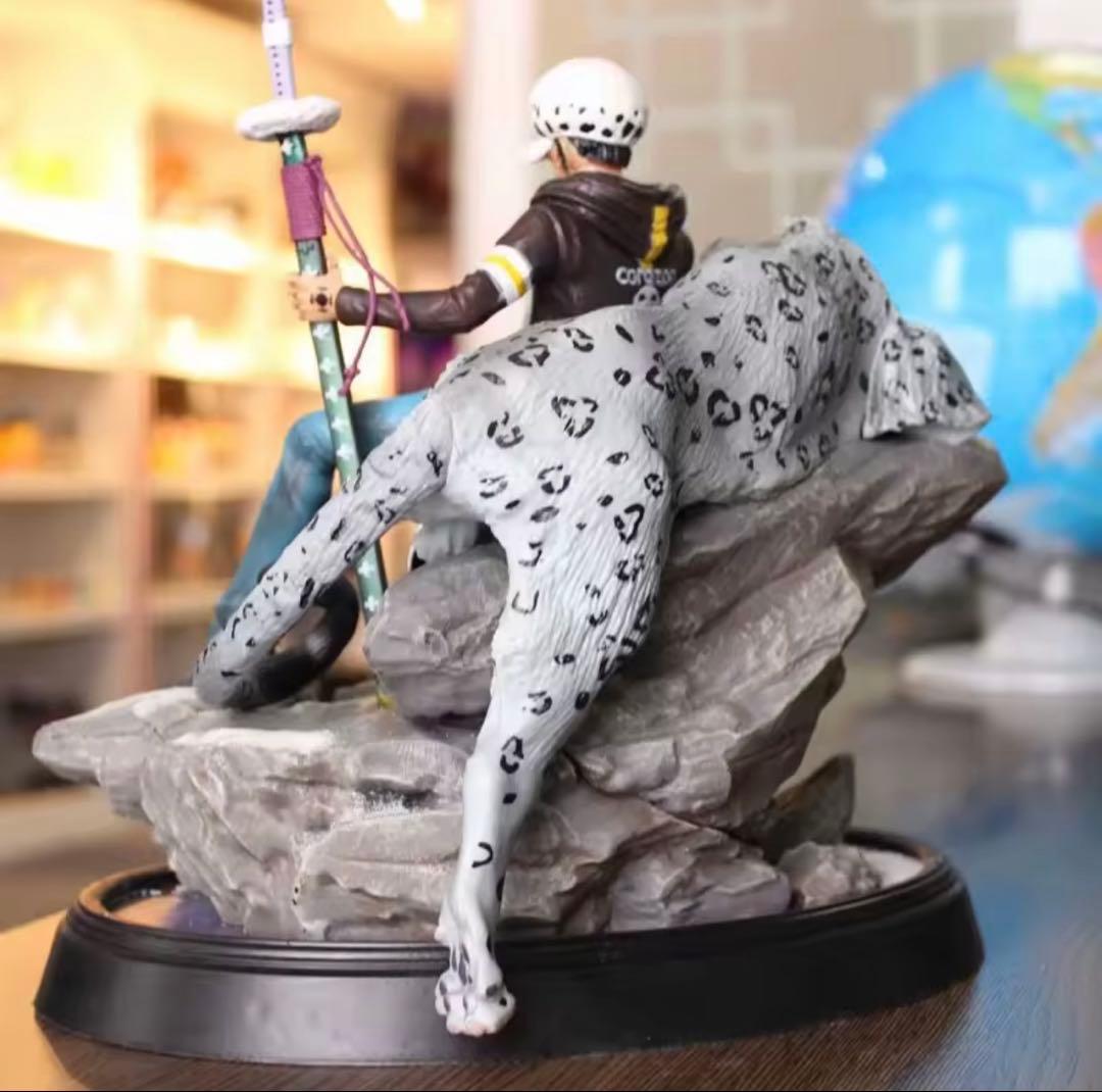 ワンピース トラファルガーロー フィギュア ガレージキット 27cm