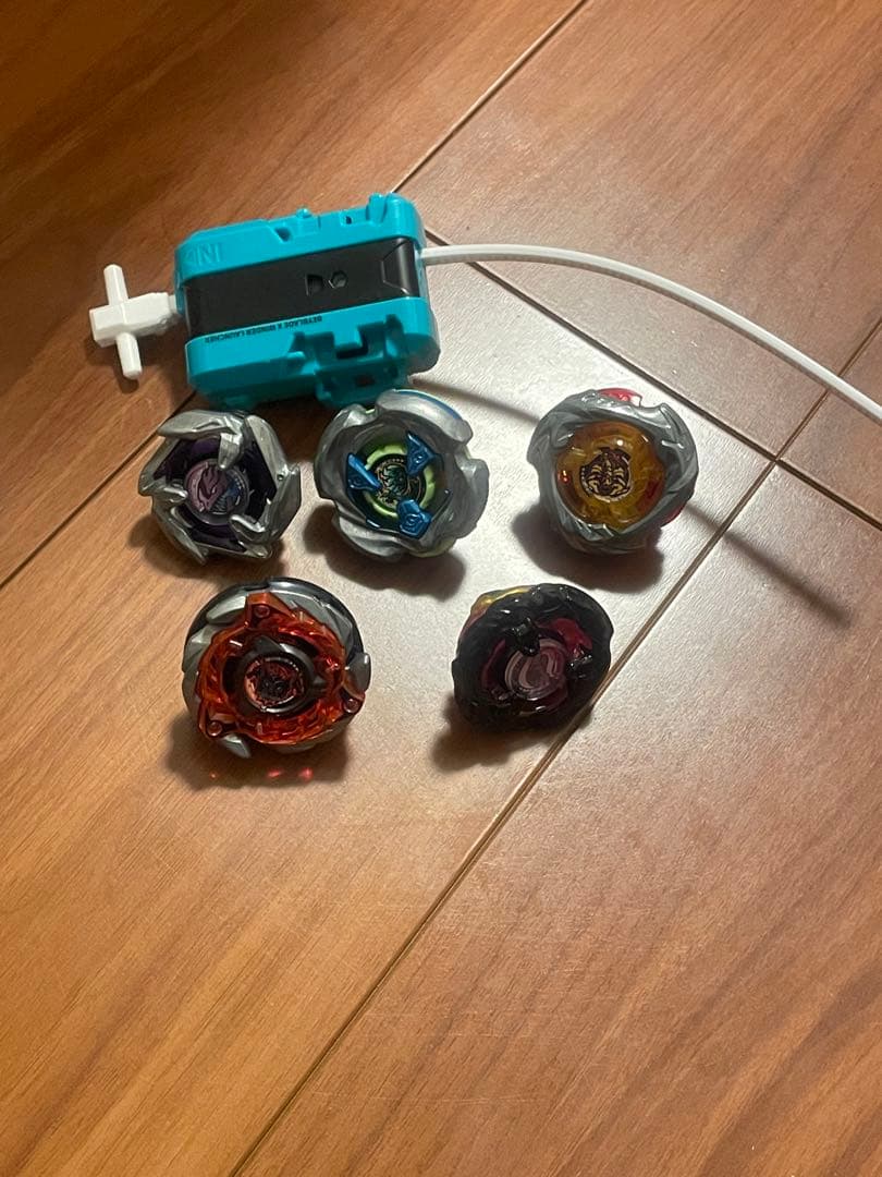 ベイブレードX 5点セットまとめ売り ランチャー付き - メルカリ