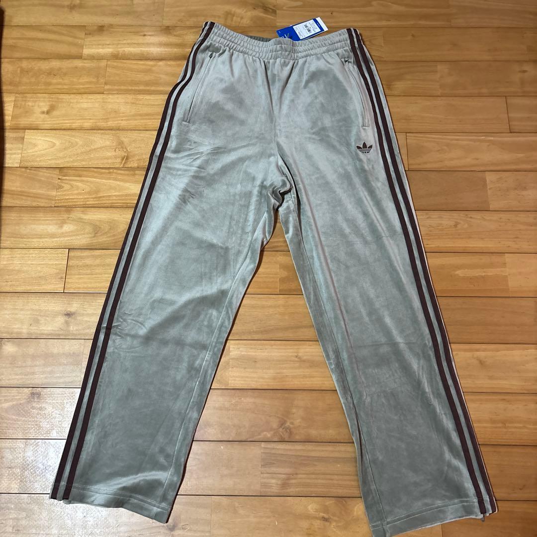 adidas originals ベロア　トラックパンツ　Mサイズ アディカラー ベロア トラックパンツ / アディダスオリジナルス adidas