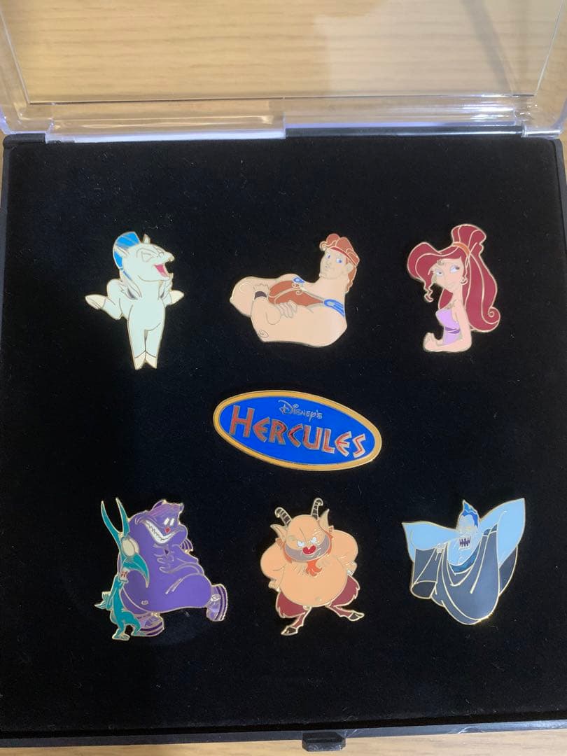 ヘラクレス ディズニー ピンバッジ - メルカリ