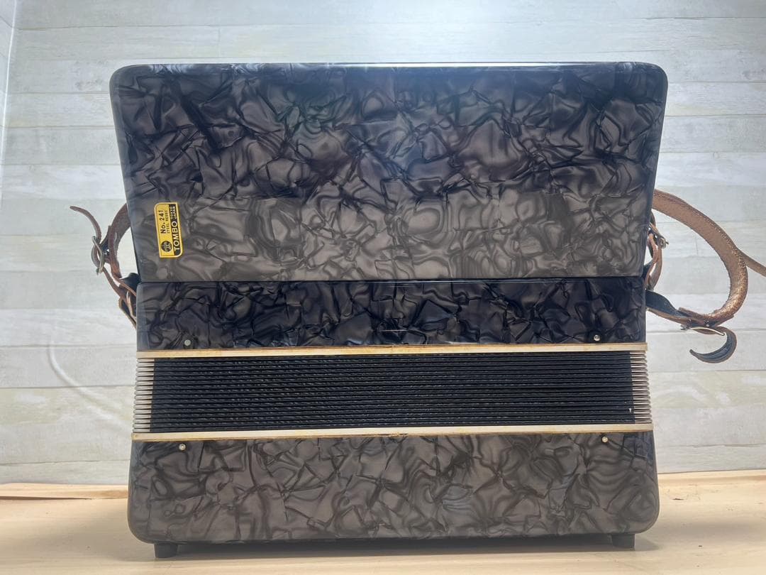 TOMBO アコーディオン No.241 ハードケース付 34鍵盤 - メルカリ