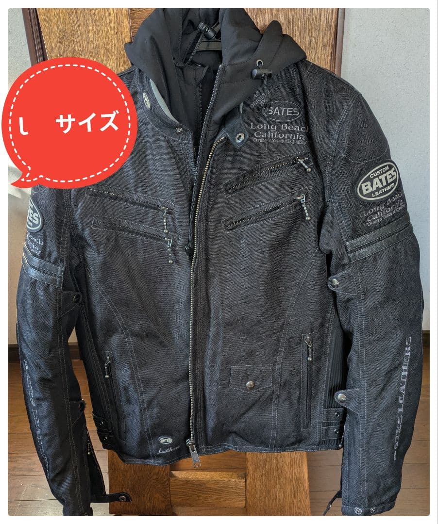 美品　BATES フード付きブラックライダースジャケット　ｌサイズ