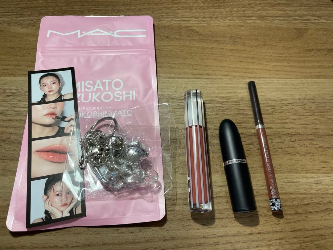 水越みさと　mac リップコンボ　ピンク