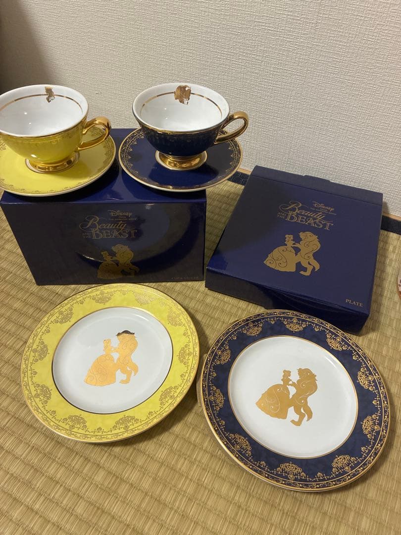 美女と野獣　30周年　カップ&ソーサー　プレートセット 大切な人と過ごす、特別な時間」がテーマ！ディズニーストア 映画