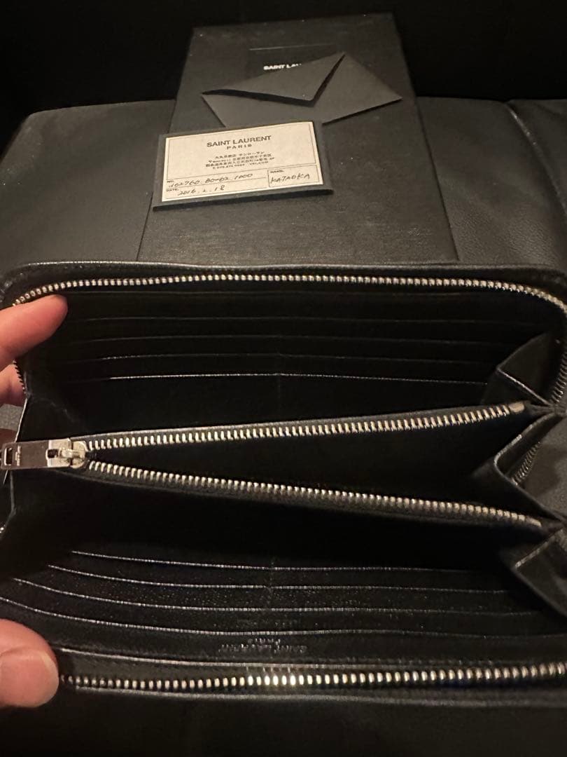 Saint Laurent Parisスタッズ 長財布 - メルカリ