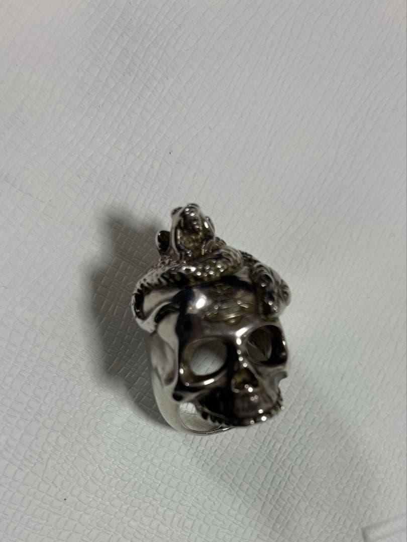 ねるのおうち　vivienne westwood ヴァニティ　リング