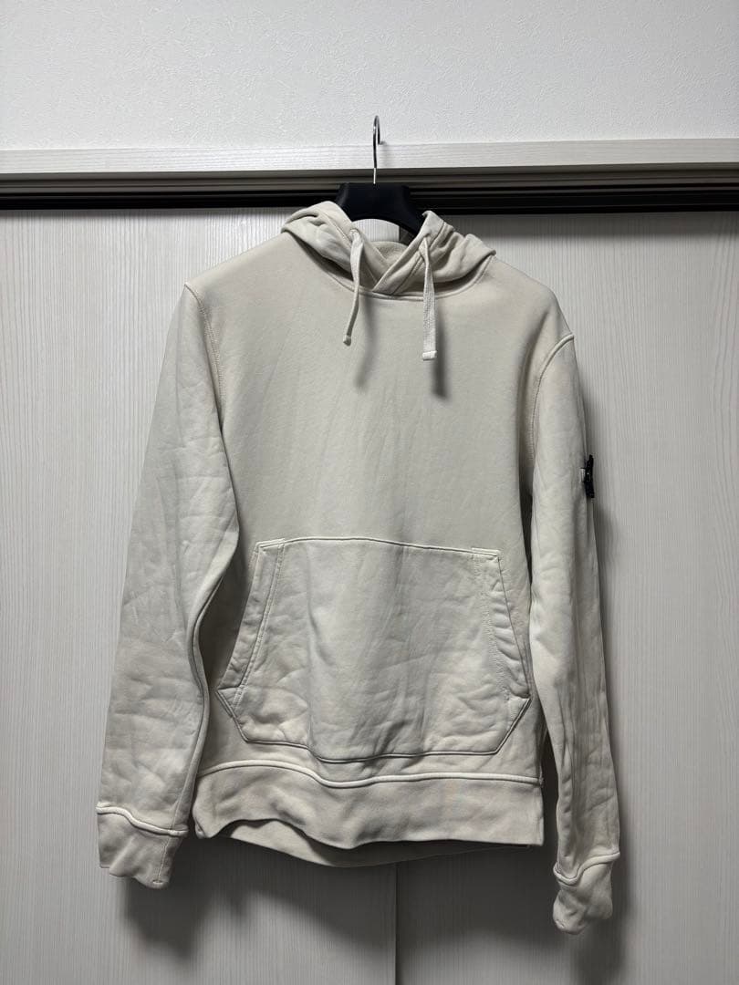 ストーンアイランド　フーディ 白（ベージュ）