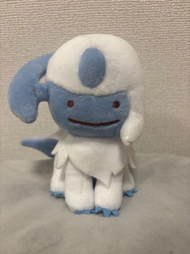 ポケセン限定】へんしん！メタモン アブソル ぬいぐるみ - メルカリ