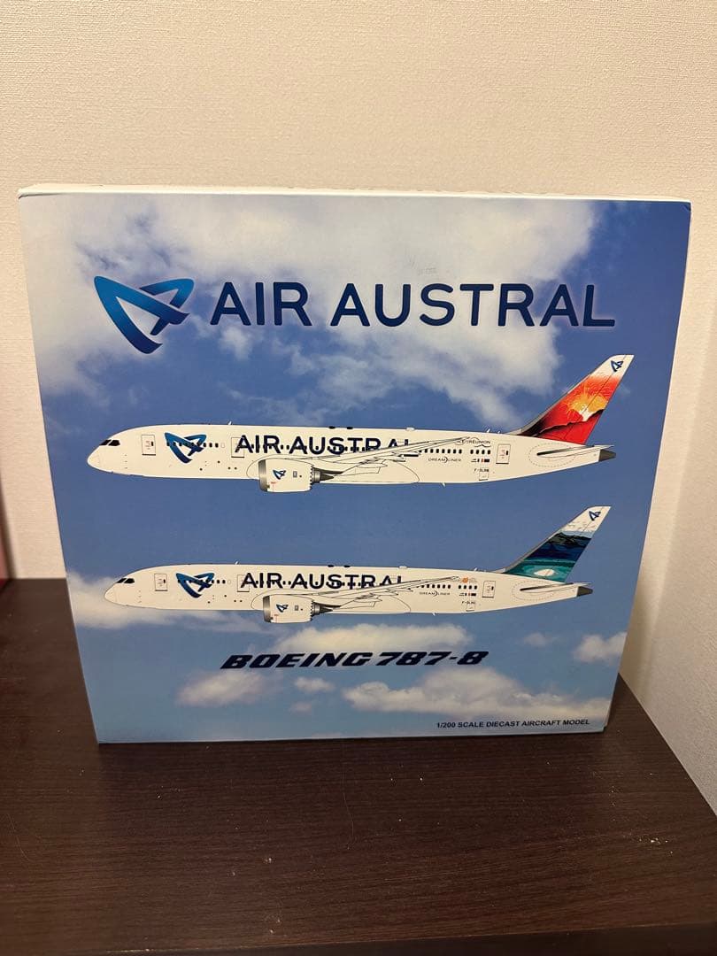 1/200　AIR AUSTRAL Boeing 787-8 F-OLRC Air Austral Boeing 787-8 Dreamliner Photo by zxliuuu | ID