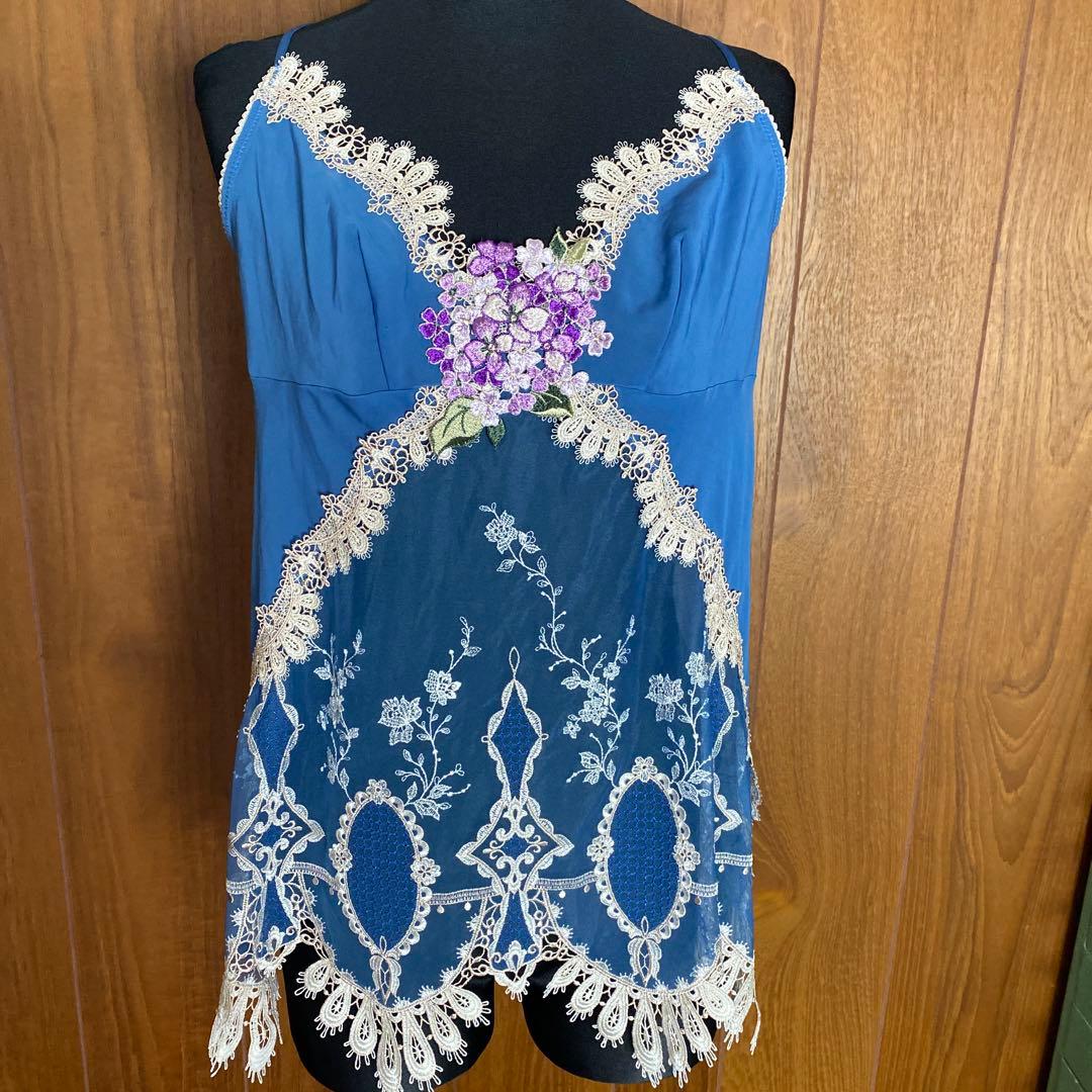 柿*種様 ワコール　サルート 2021年店舗限定キャミソール