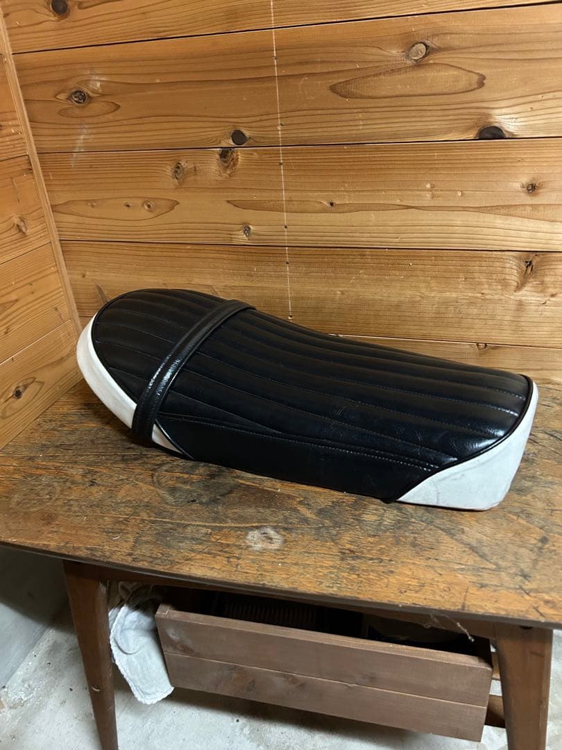 SR400 2型にて使用 カスタムシート オールドスクール ダブルシートII SR400/500 / 2％er オフィシャルWebstore