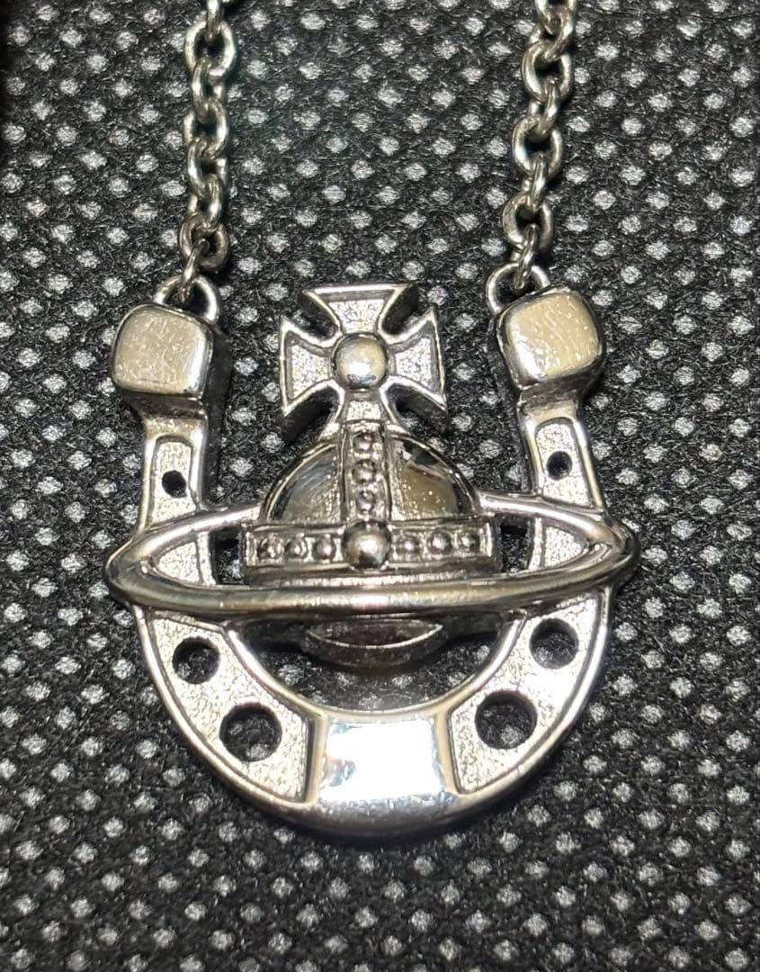 Vivienne Westwood ホースシュー型 ネックレス