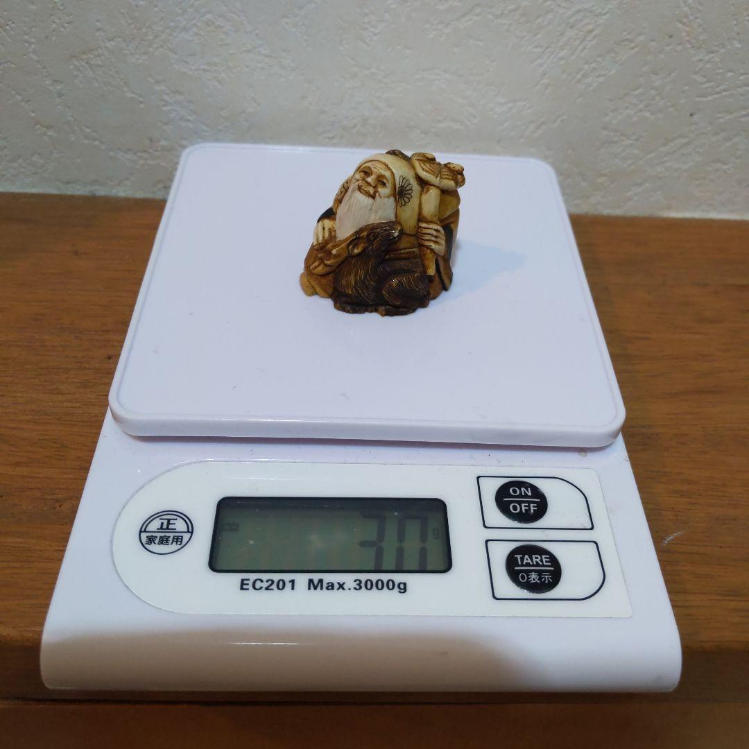 時代提げ物 七福神根付 天然素材 在銘【寿老人】高さ約3.5cm 重さ約