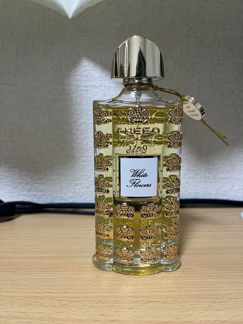 Creed White Flowers 香水