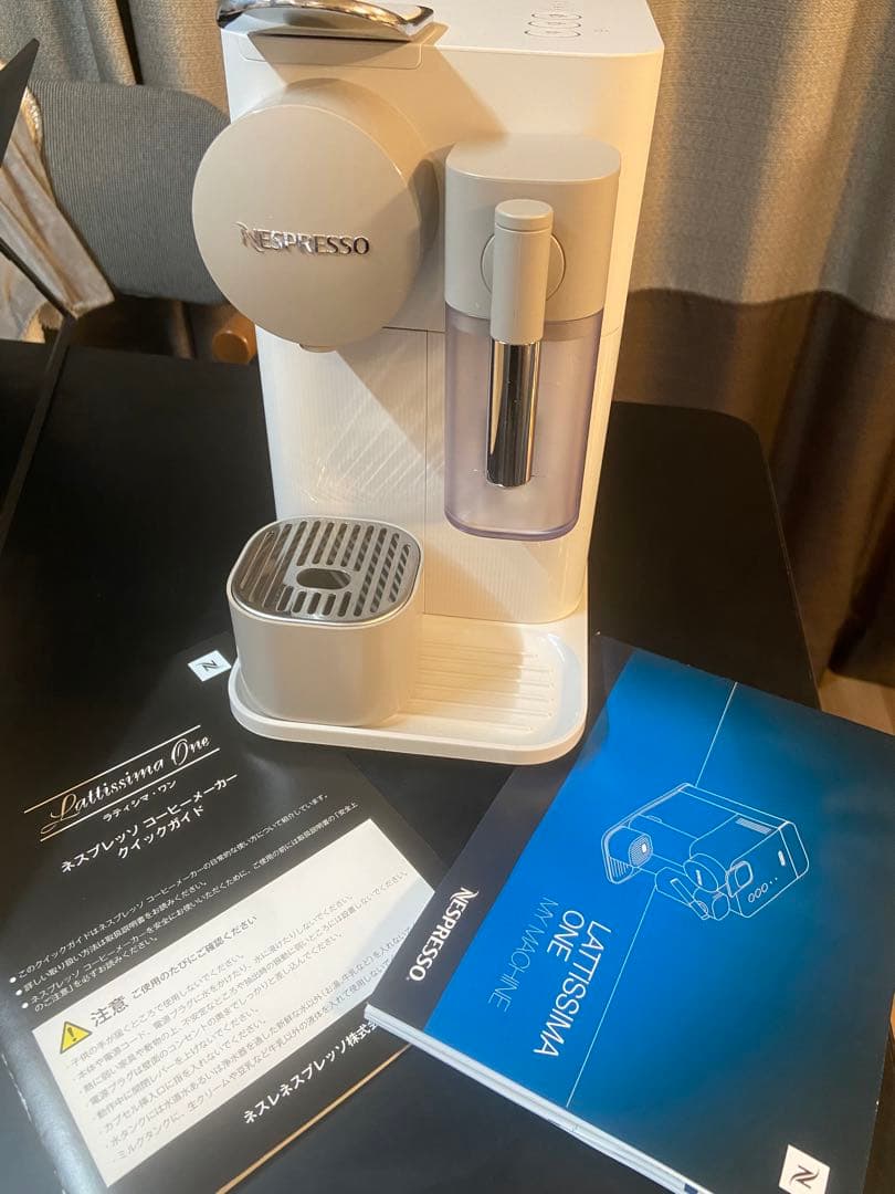 ネスプレッソ カプセル式コーヒーメーカー ラティシマ・ワン F111-WH