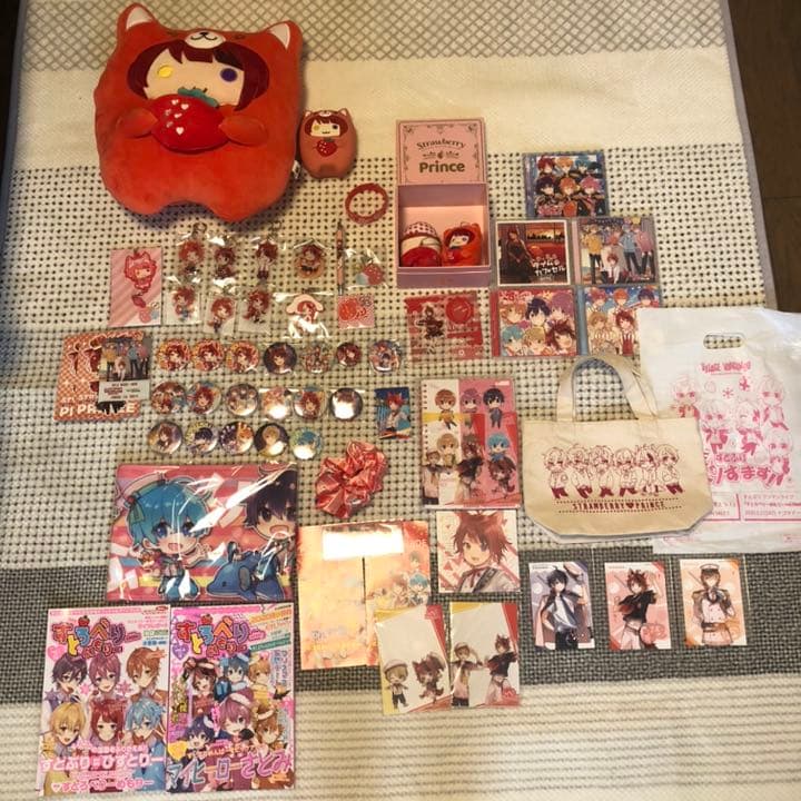 莉犬くん グッズセット (他メンバーも少しあります！) - メルカリ