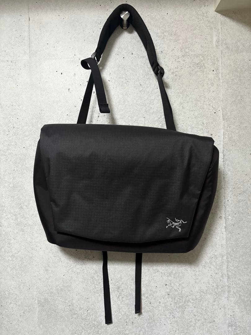 Arc'teryx fyx13 メッセンジャーバッグ
