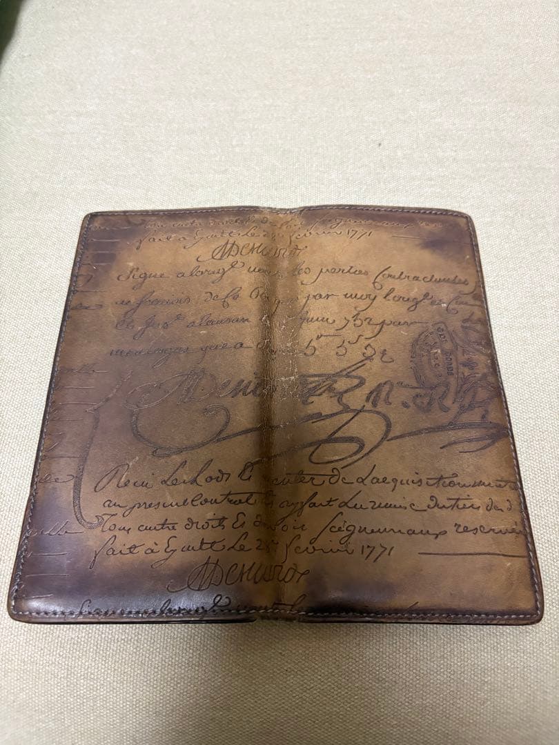 ベルルッティ　berluti サンタル フラップ ロングウォレット　長財布 サンタル フラップ ロングウォレット | ベルルッティ JP