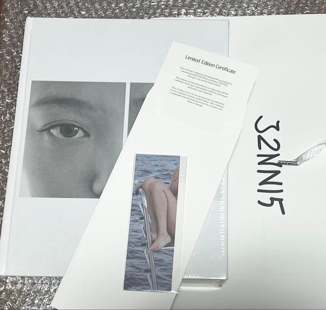JENNIE J2NNI5 写真展 ジェニ 写真集 フォトブック しおり付き