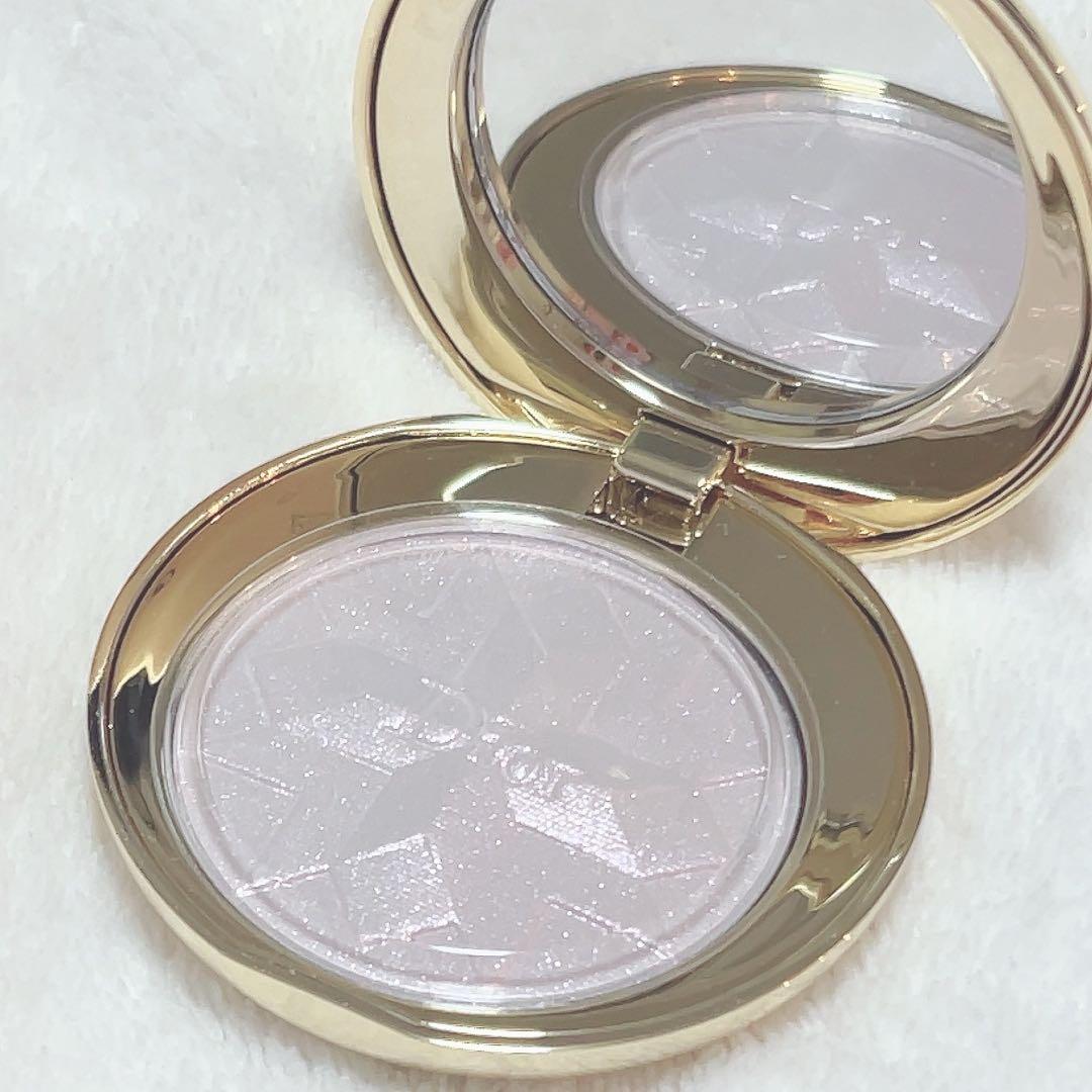 箱付き完全未使用超美品　DIOR コンパクト　フェイスパウダー　ディオリフィック