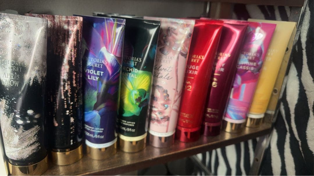 Victoria’s Secret ボディクリーム4点セットクリスマスセール