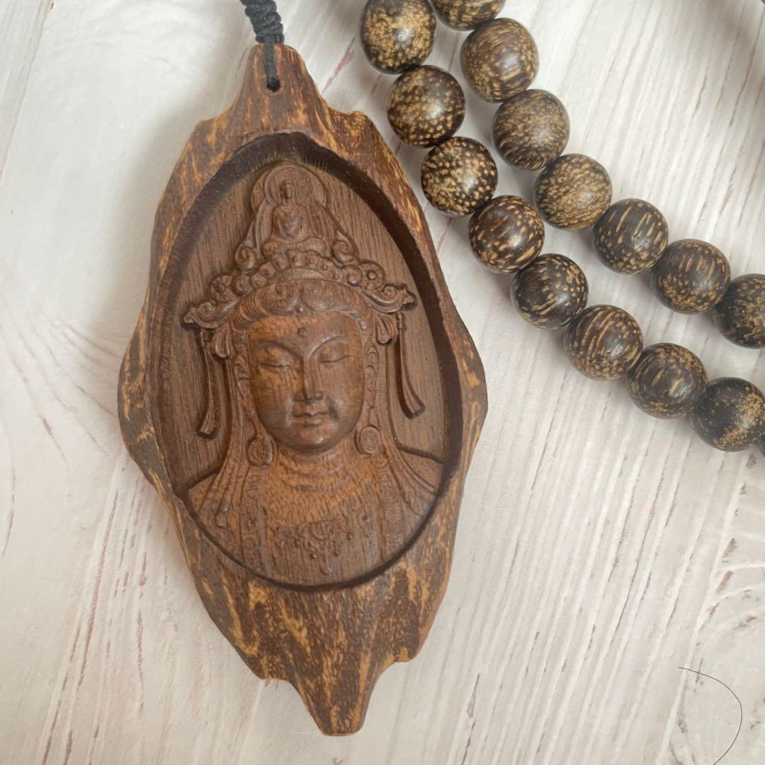 白奇楠（沈香） 観音ペンダント ネックレス 天然木 彫刻トップ - メルカリ