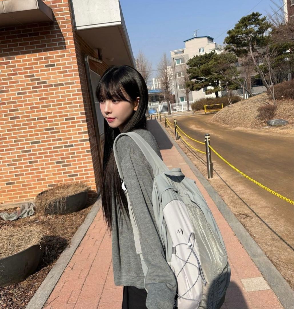 aespa カリナ着用 WaiKei ハーフストリングナイロンバックパック