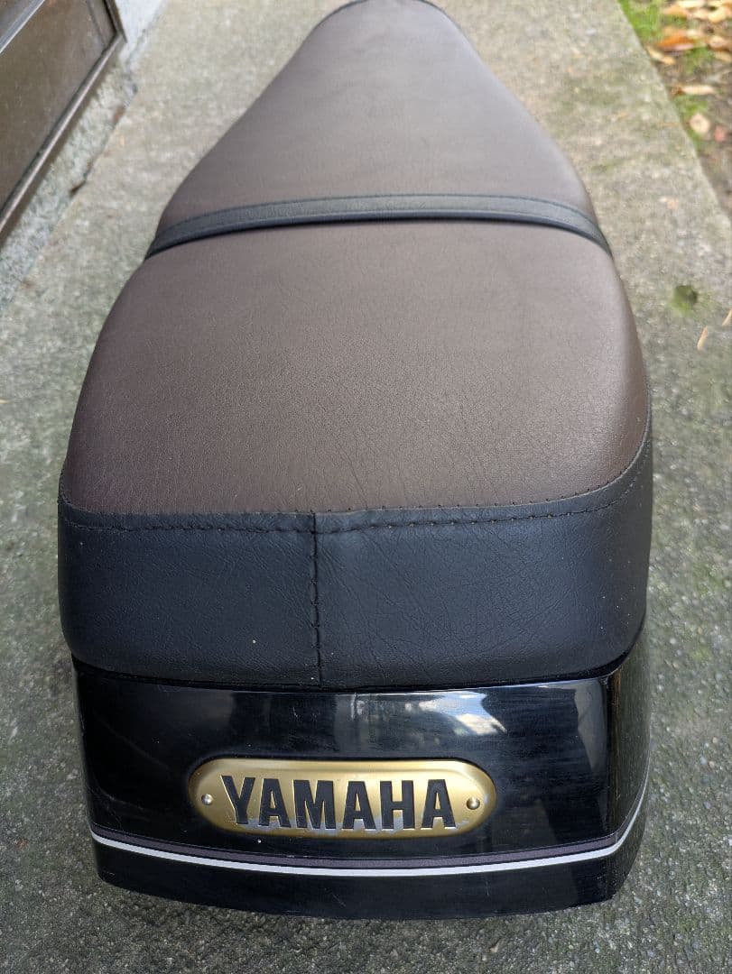 YAMAHA SR400 純正シート