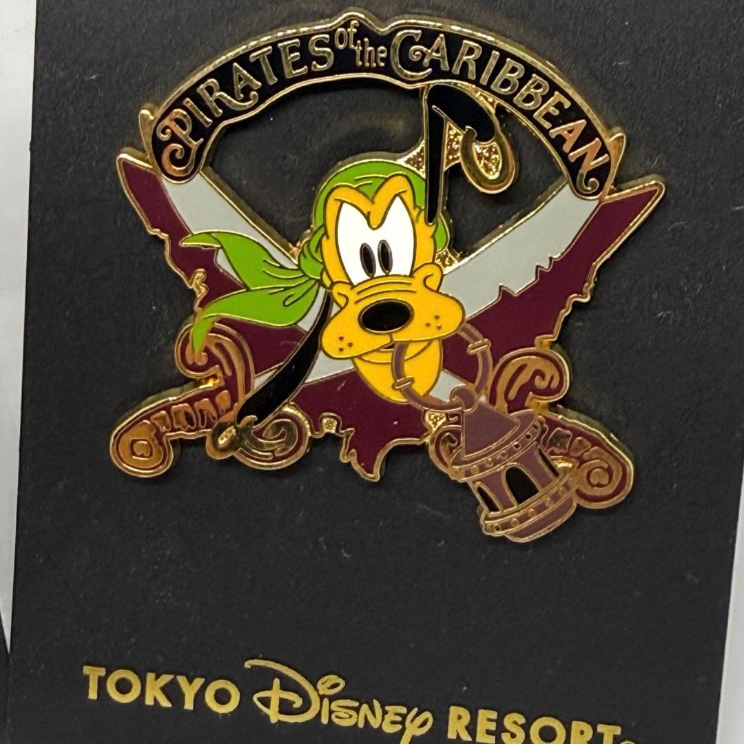 新品未使用品 ディズニーピンバッジ パイレーツオブカリビアン