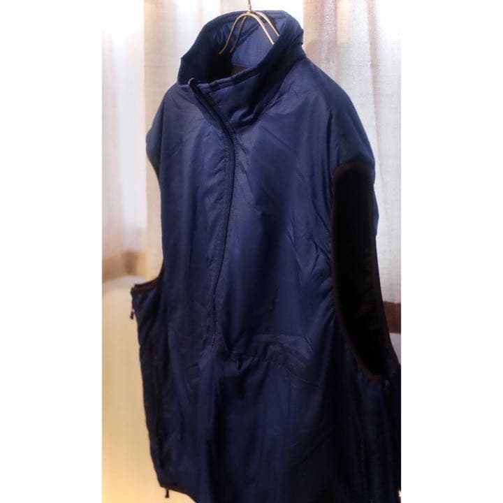 TECH REVERSIBLE PULLOVER PUFF VEST - メルカリ