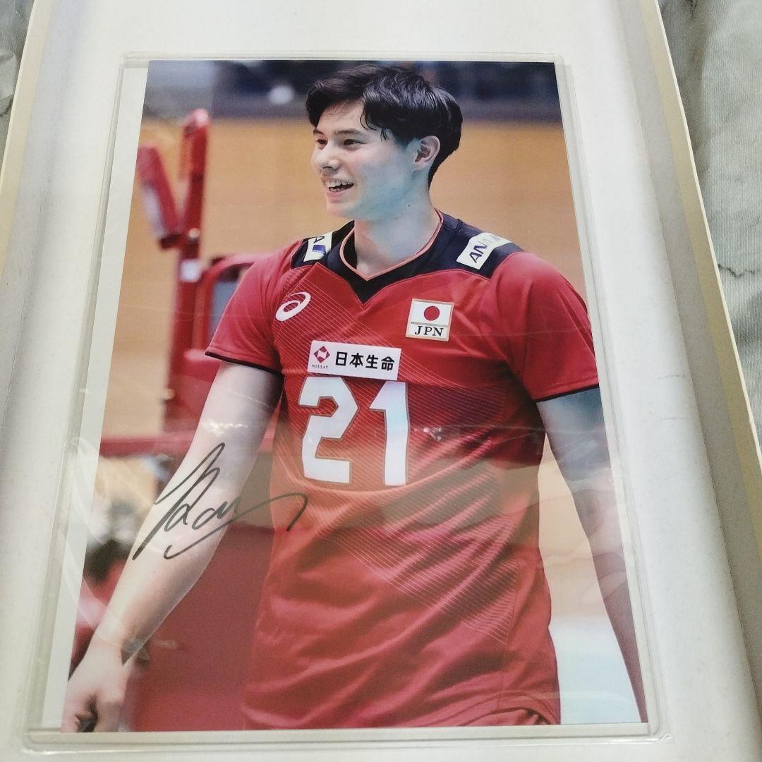 男子バレーボールオリンピック日本代表　高橋藍　直筆サイン入りフォト　証明書付き キャラポトレ バレーボール男子日本代表 箔押しサイン入り 高橋藍選手
