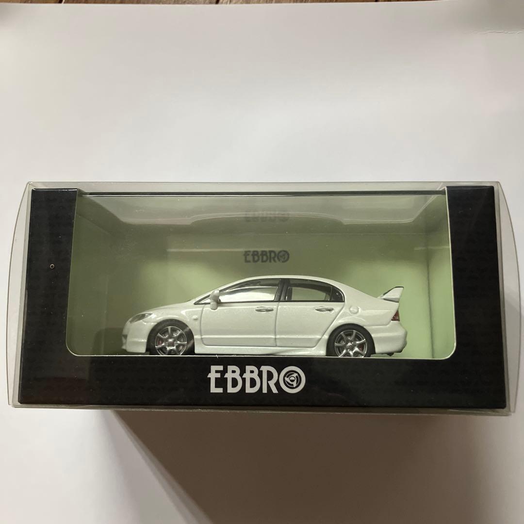 EBBRO Honda Civic Type R FD2 パールホワイト