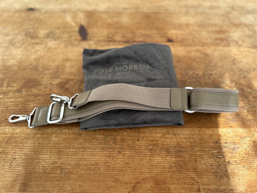 しげしげさん 美品 ペッレモルビダ 2wayビジネストートバッグ 専用袋つき