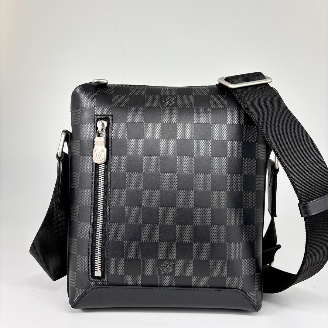 新品同様 ルイヴィトン ダミエアンフィニ ディスカバリーメッセンジャーPPM 黒
